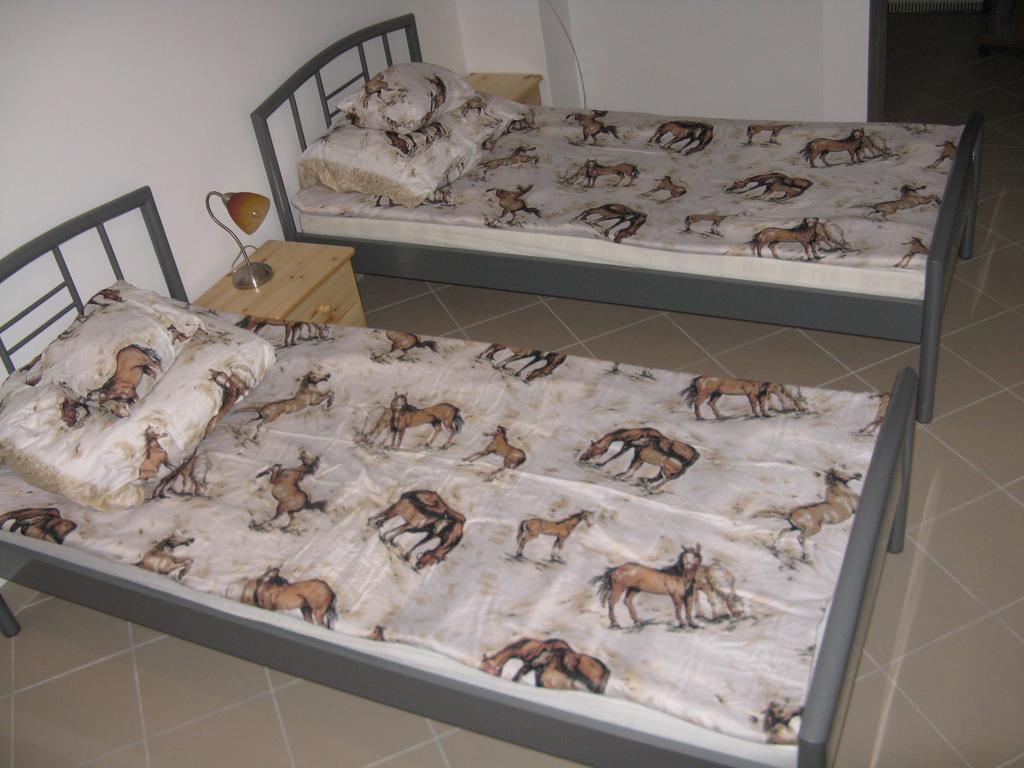 Karpati Motel Будапеща Стая снимка