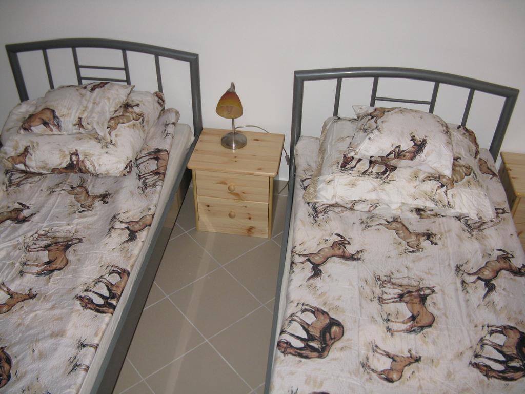 Karpati Motel Будапеща Стая снимка